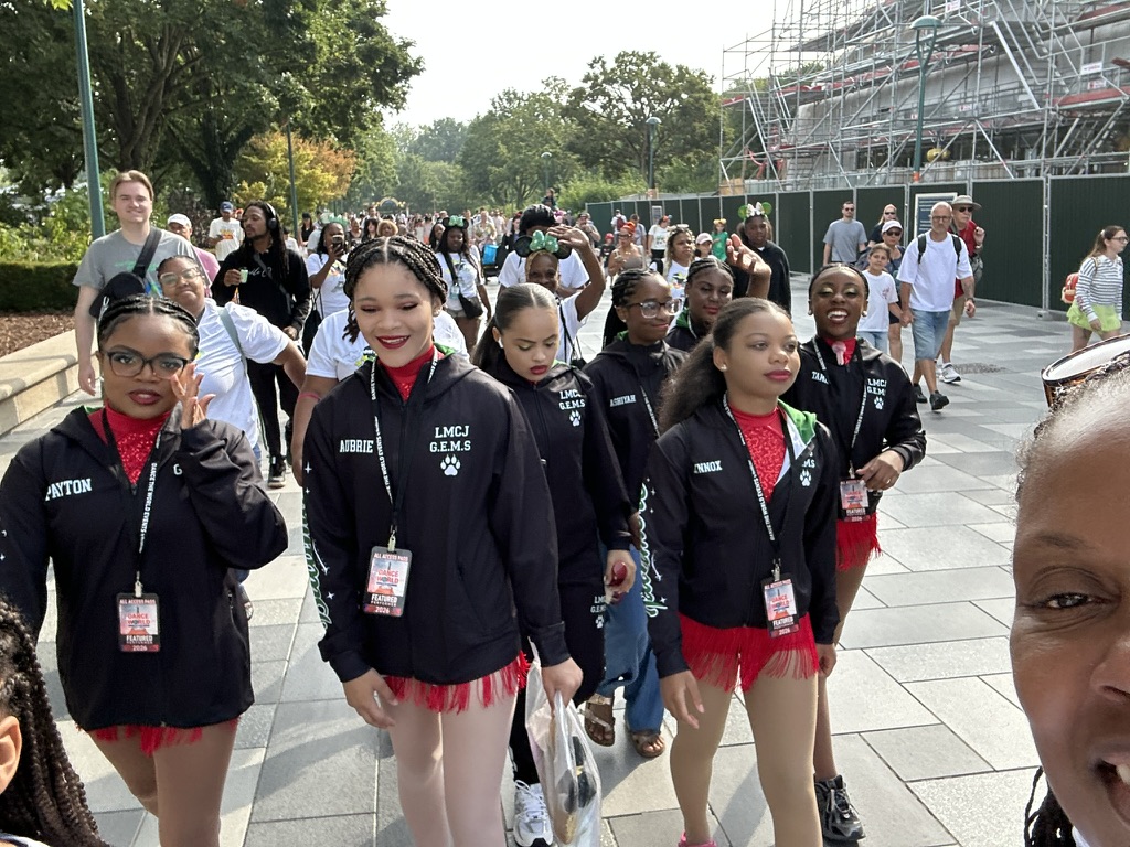 LMCJ GEMS scholars together outdoors